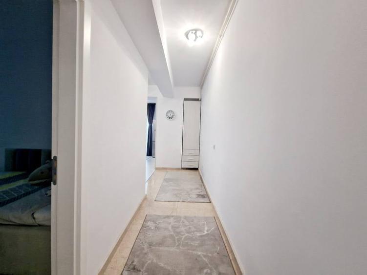 Apartament cu 3 camere decomandat, mobilat în Tomis Plus