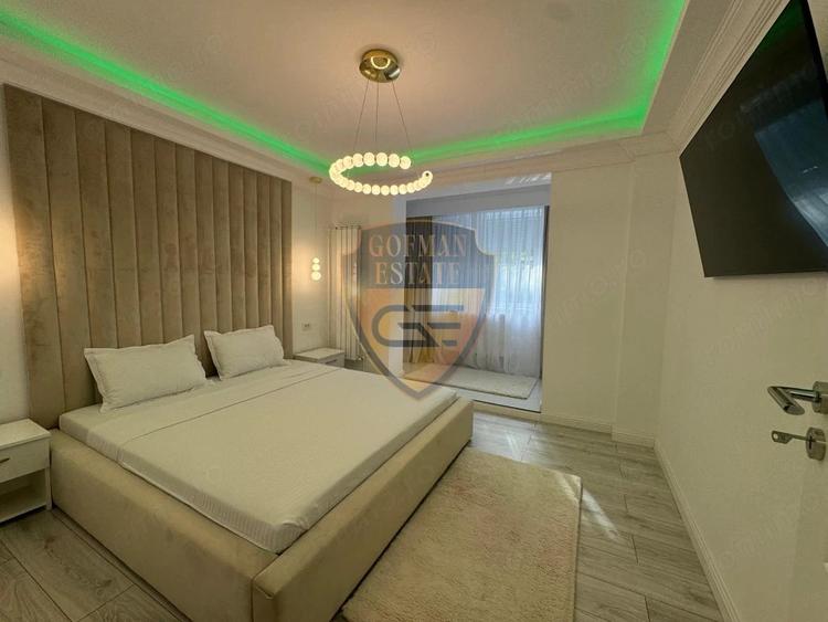 Apartament cu 4 camere decomandat, mobilat în City Park Mall