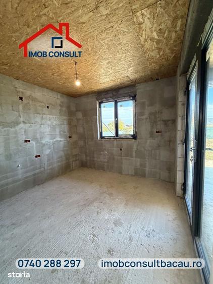 Casă cu 2 camere cu Teren 640 Mp în Letea