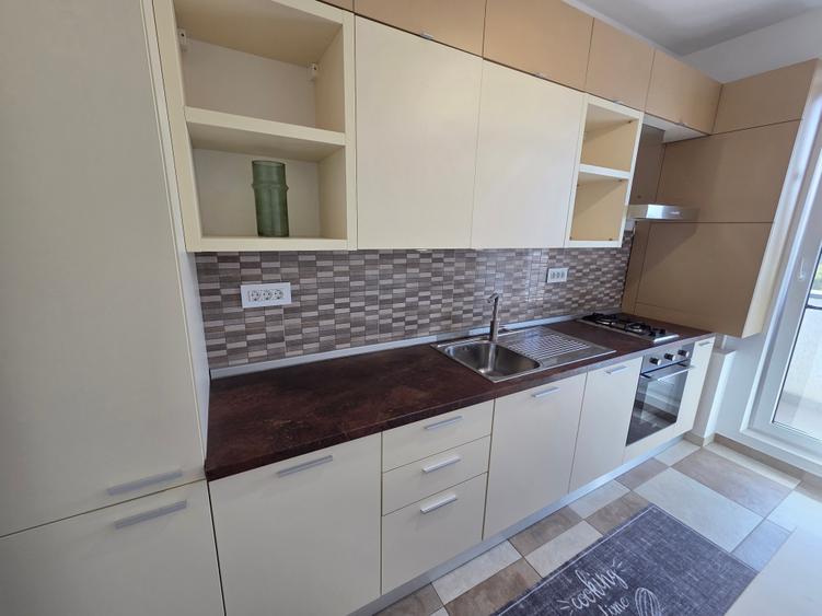 Apartament cu 2 camere decomandat în Tineretului