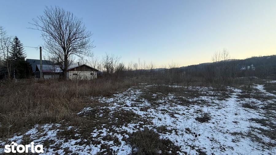 Teren de 10834 mp, în Dumbrăvești