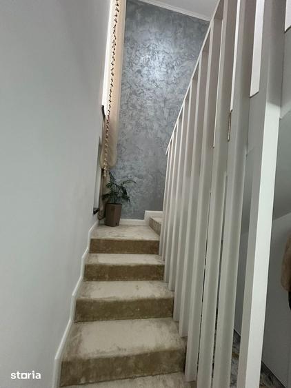 Casă cu 4 camere cu Teren 325 Mp în Podu Roș