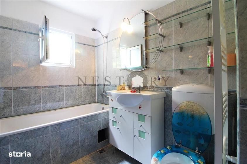 Apartament cu 3 camere decomandat în Zorilor