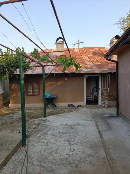 Vand casa Prunaru Teleorman. 45 km de Bucure?ti. - 2