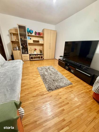 Apartament cu 3 camere decomandat în Lăpuș Argeș