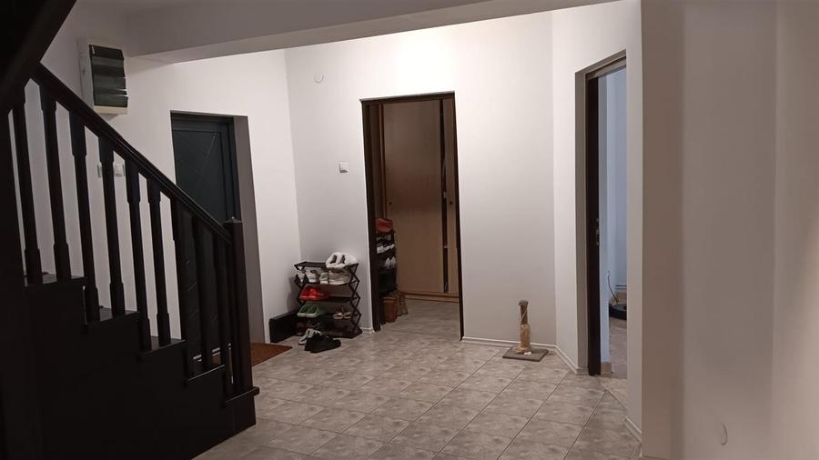 Casă individuală cu 4 camere cu Garaj în Bârnova