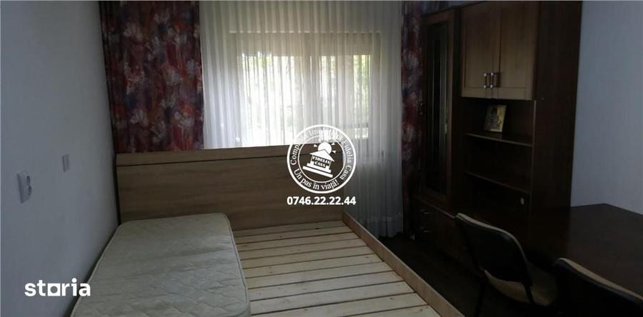 Apartament cu 3 camere decomandat în Păcurari