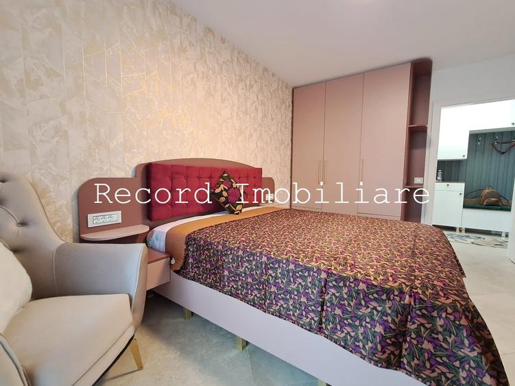 Apartament cu 4 camere semidecomandat în Mărăști