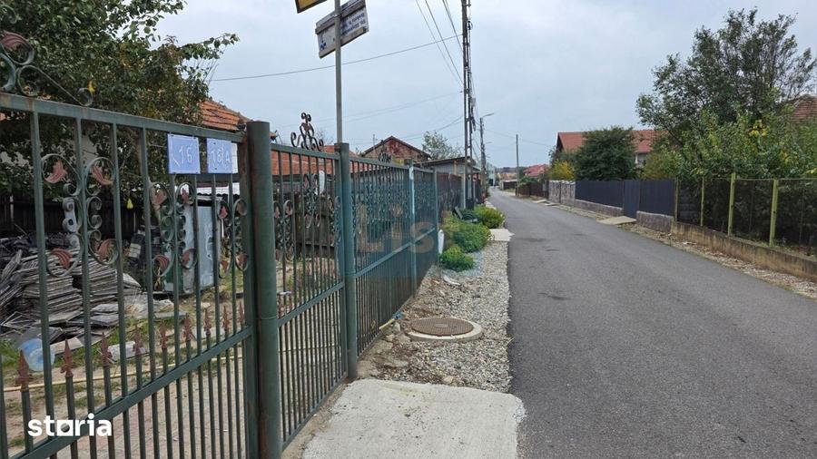 Teren de 1426 mp, în Schela