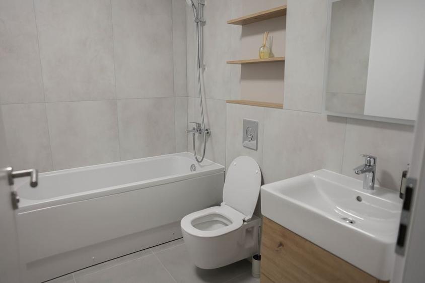 Apartament cu 2 camere decomandat în Exterior Vest