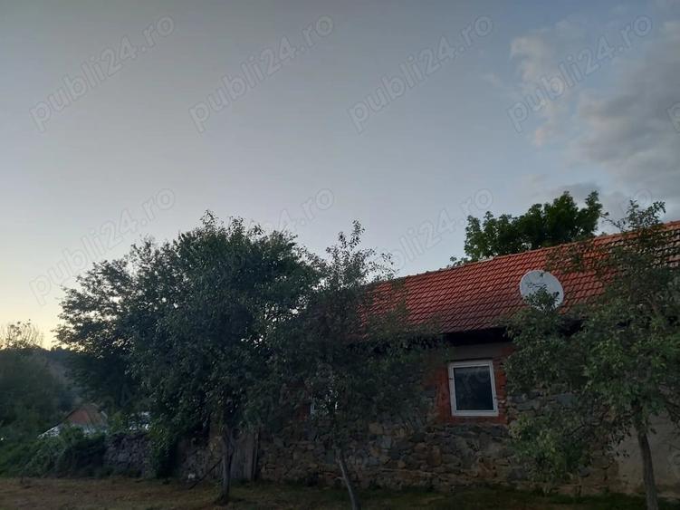Casă cu 3 camere cu Teren 1200 Mp în Goruia