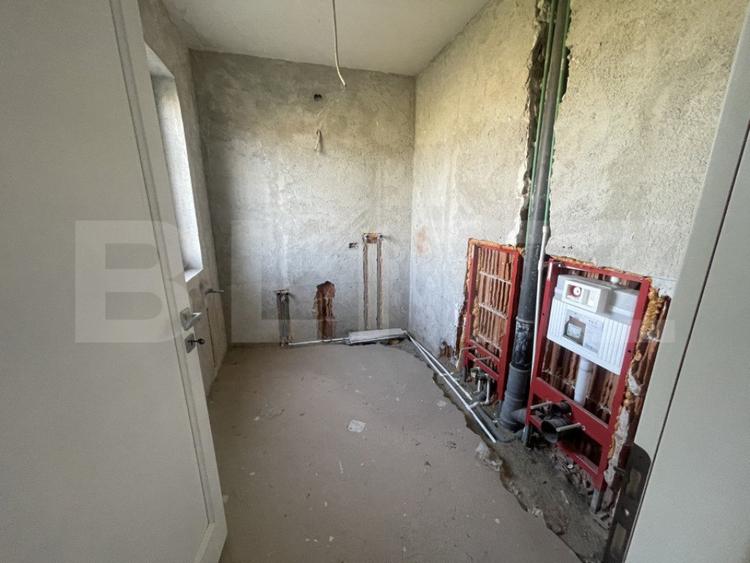 Casă cu 5 camere cu Canalizare în Botiz
