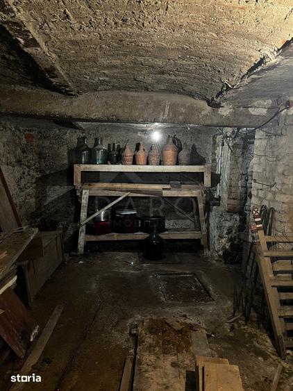 Casă cu 4 camere cu Teren 100 Mp în Central
