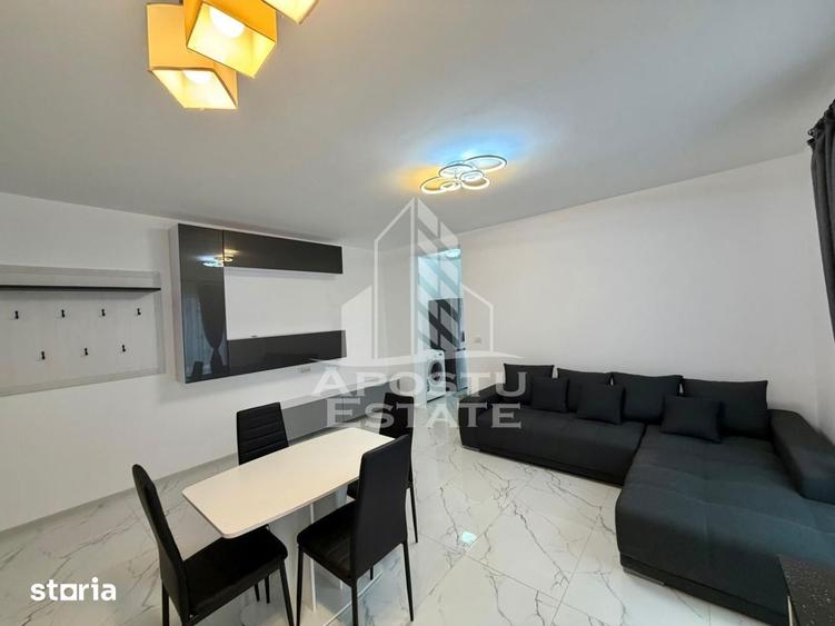 Apartament cu 3 camere, mobilat în Central
