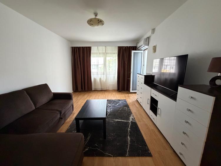 Apartament cu 2 camere decomandat în Aviației