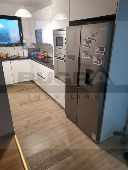 Apartament cu 3 camere semidecomandat în Iris