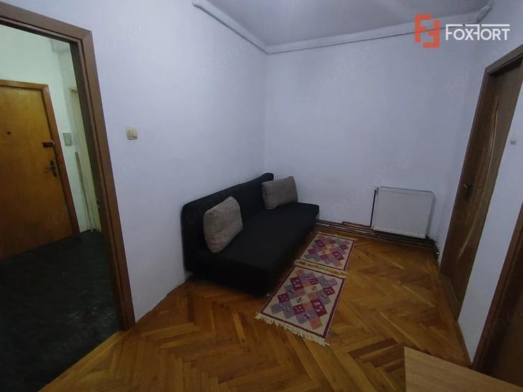 Apartament cu 2 camere semidecomandat în Complex Studențesc