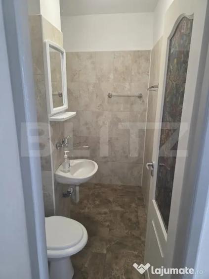 Apartament cu 3 camere decomandat în Craiter