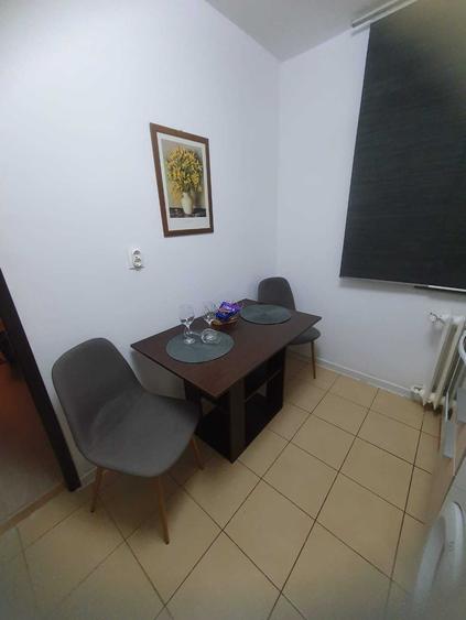 Apartament cu 2 camere semidecomandat în Obor