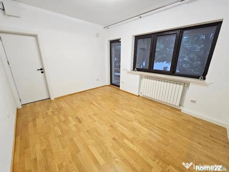 Apartament cu 4 camere decomandat în Domenii