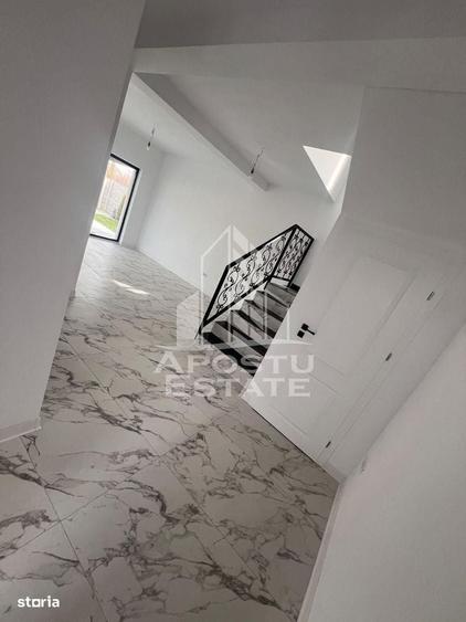 Casă cu 3 camere în Central