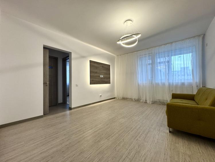 Apartament cu 2 camere decomandat, mobilat în Drumul Taberei — fotografia 3
