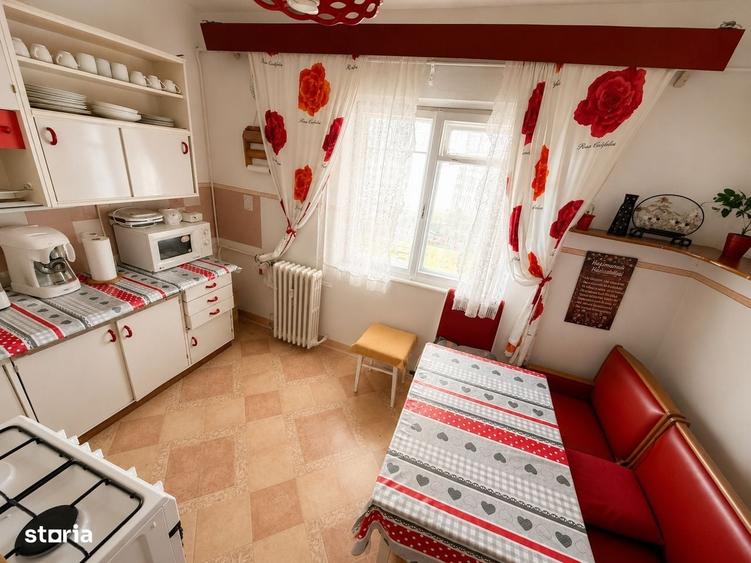 Apartament cu 3 camere decomandat în Nufărul