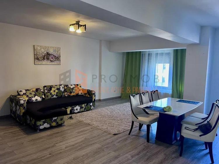 Apartament cu 2 camere semidecomandat, mobilat în Orizont