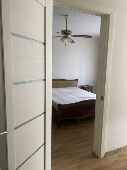 Garsonieră semidecomandată în Brașovul Vechi