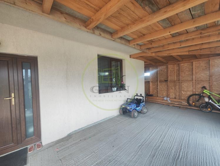 Casă individuală cu 5 camere cu Teren 481 Mp în Preajba
