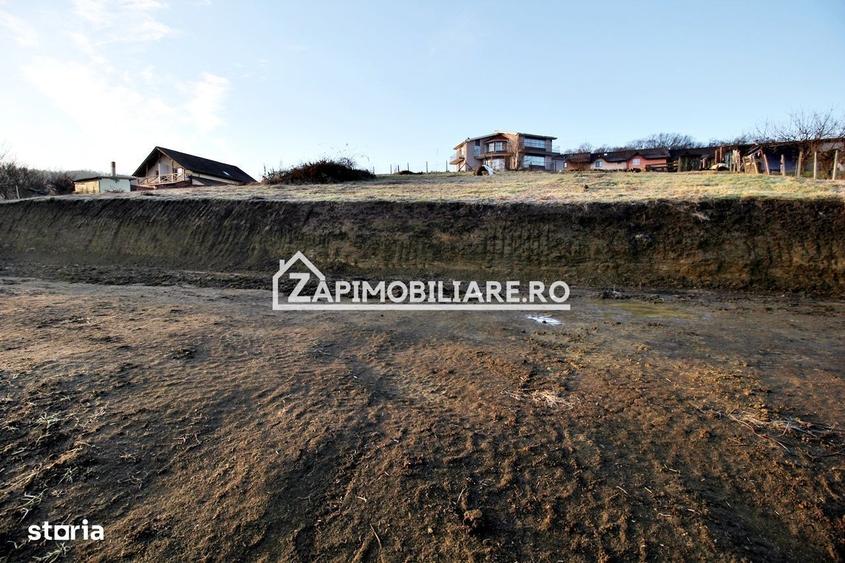 Teren Intravilan cu puz si utilitati, 618 mp - 1
