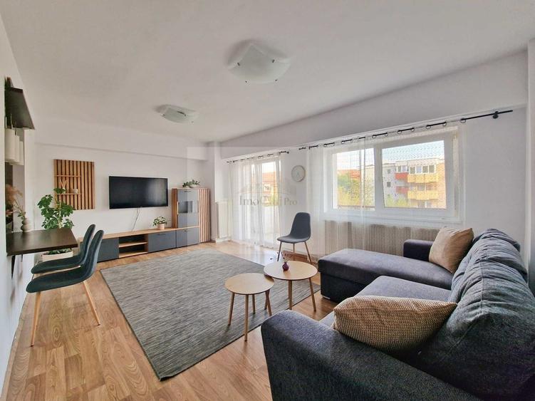 Apartament cu 3 camere decomandat, mobilat în Zorilor