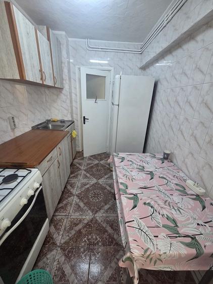 Apartament cu 2 camere decomandat în Progresul