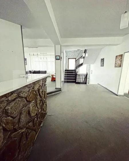 Spațiu comercial, de 600 mp, în Rânca