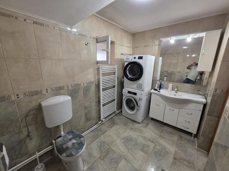 Casă individuală cu 4 camere cu Canalizare în Valu lui Traian