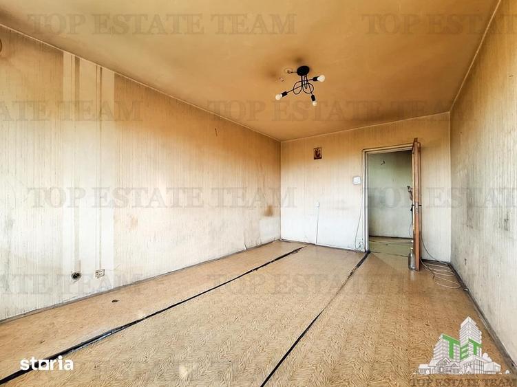 Apartament cu 4 camere decomandat în Colentina