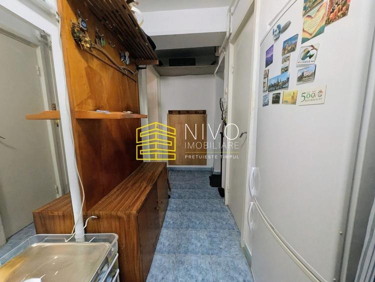 Apartament cu 3 camere decomandat în Dâmbu Pietros