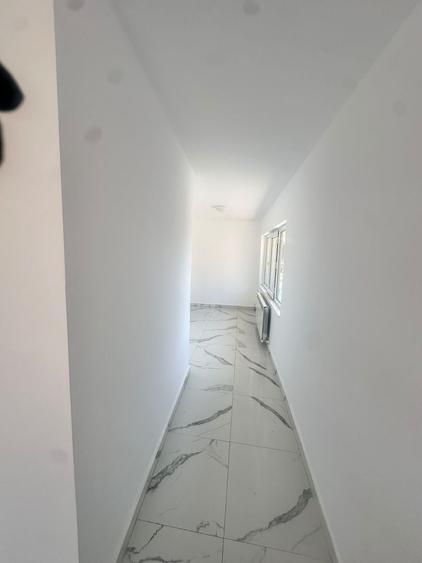 Casă individuală cu 4 camere cu Canalizare în Corbu