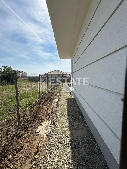 Duplex cu 3 camere cu Canalizare în Urseni