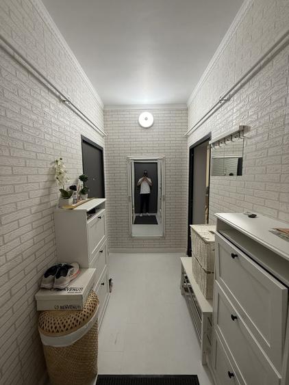 Apartament cu 2 camere decomandat, mobilat în Regie