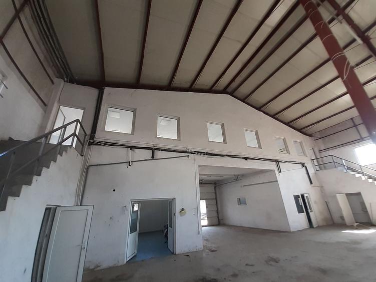 Spațiu industrial, de 750 mp, în Exterior Est
