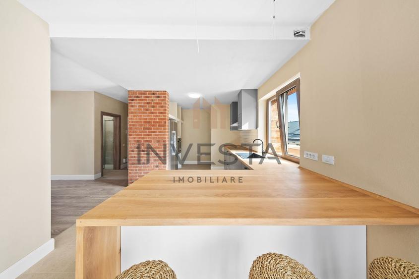 Penthouse cu 3 camere semidecomandat, mobilat în Borhanci