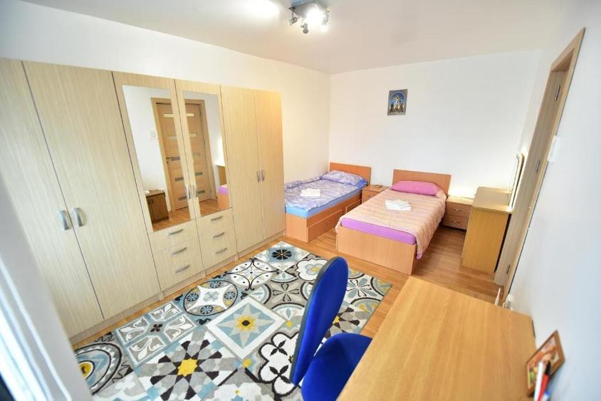 Apartament cu 2 camere decomandat, mobilat în Vasile Aaron