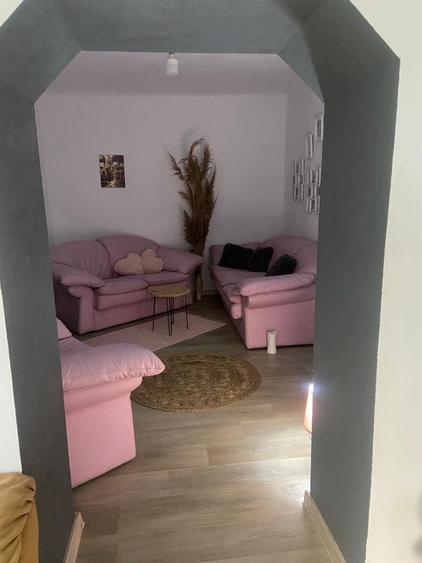 Casă cu 3 camere în Central