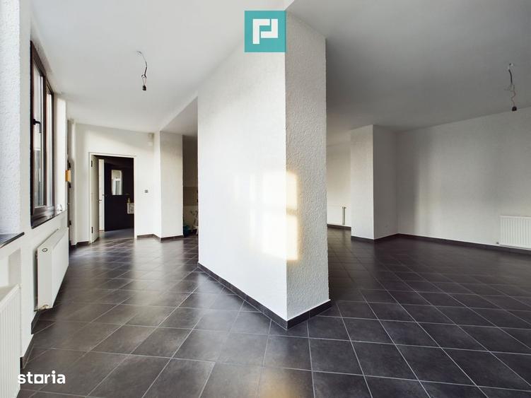 Casă cu 3 camere cu Canalizare în Periam
