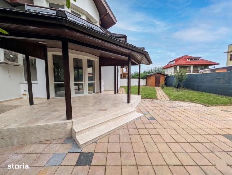 Casă cu 4 camere în Odăile