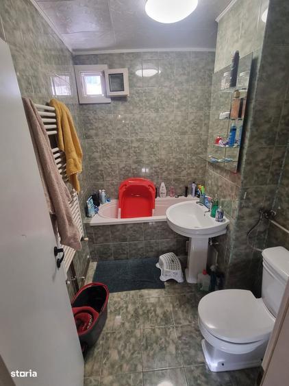 Apartament 3 camere decomandat,Deva-zona Al.Saturn - 19