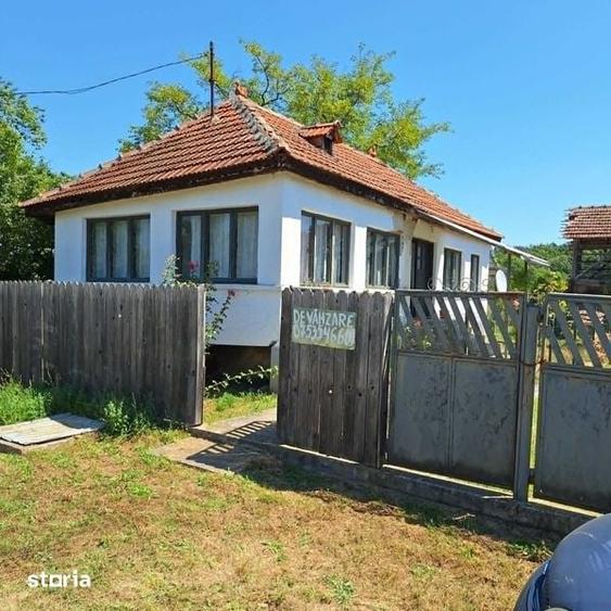 Casă cu 2 camere cu Teren 61 Mp în Central
