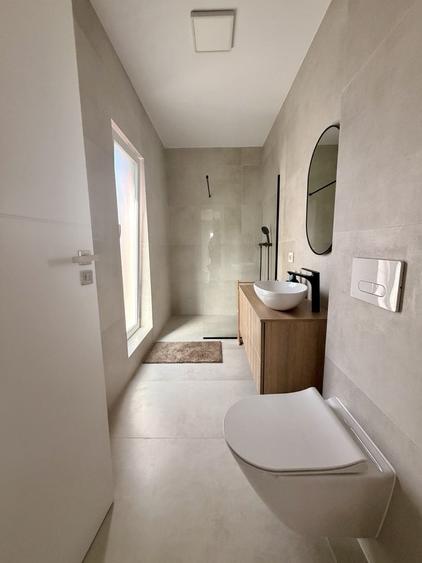 Duplex cu 4 camere cu Canalizare în Dumbrăvița