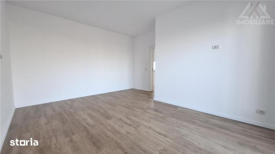Casă cu 4 camere cu Teren 400 Mp în Rediu